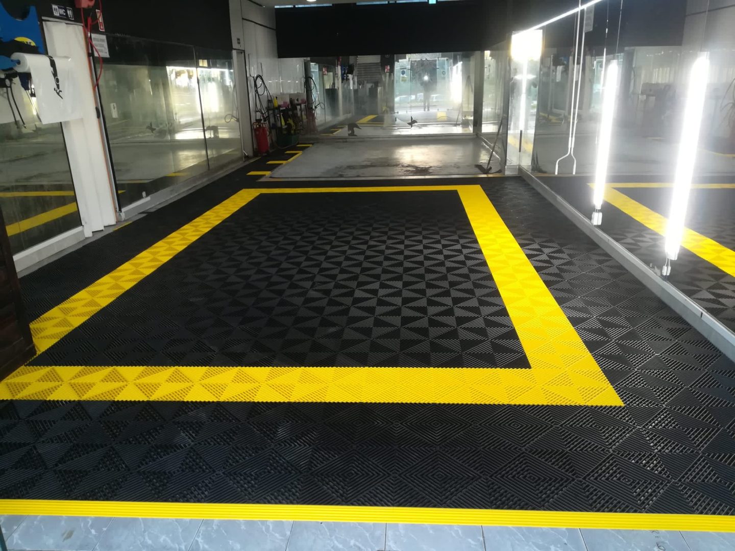 simple floor piso modular banner 3